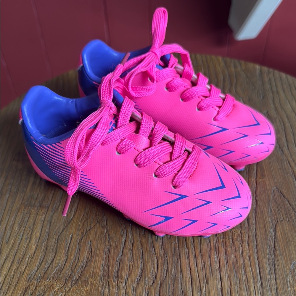 Vibrant Pink and Purple Sneakers with Zigzag Design